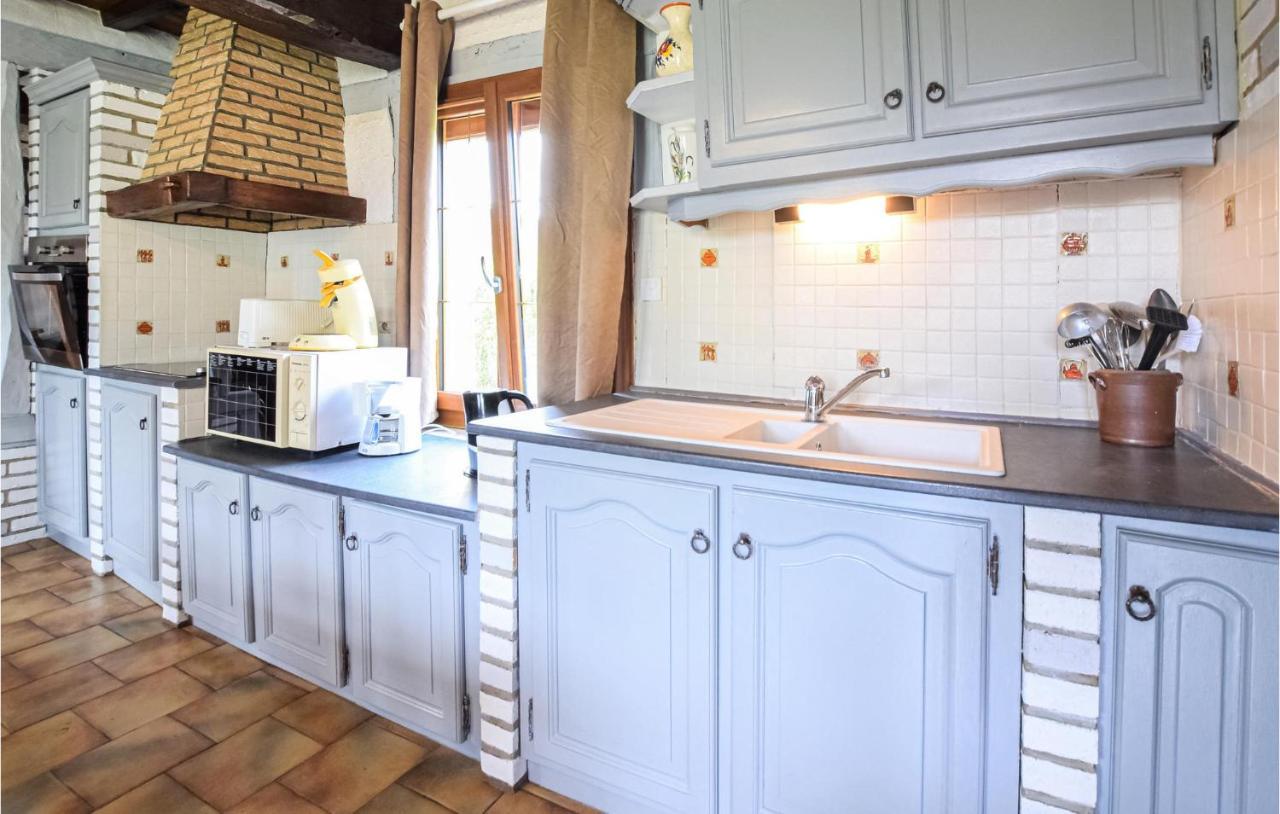 2 Bedroom Lovely Home In Marques Dış mekan fotoğraf